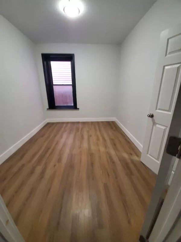 30 Elizabeth Ave