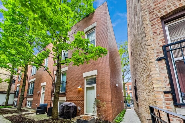 1449 W Lexington St in Chicago, IL - Building Photo - Building Photo