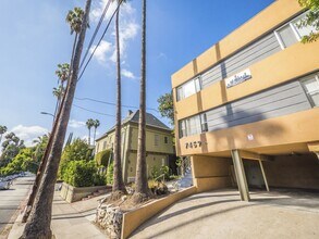 7459 Hollywood Blvd in Los Angeles, CA - Building Photo - Building Photo