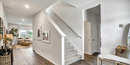 11524 Rush Ln in Elgin, TX - Foto de edificio - Building Photo