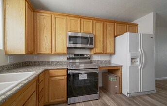 19046 E 57th Pl in Denver, CO - Building Photo - Building Photo