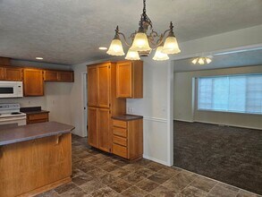 4978 Restmore Ct N in Keizer, OR - Building Photo - Building Photo