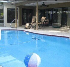 2813 Amberly Ct in Holiday, FL - Building Photo - Building Photo