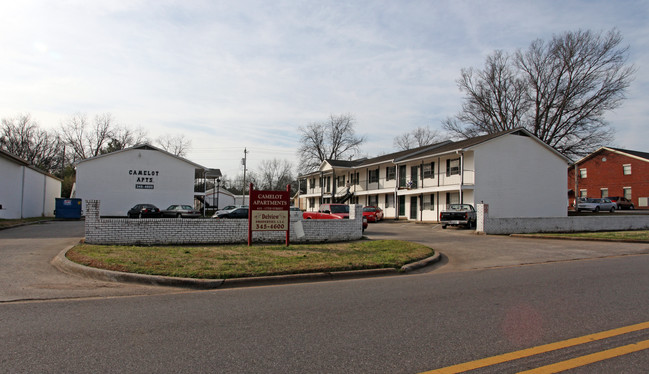 Camelot Apartments in Tuscaloosa, AL - Building Photo - Building Photo