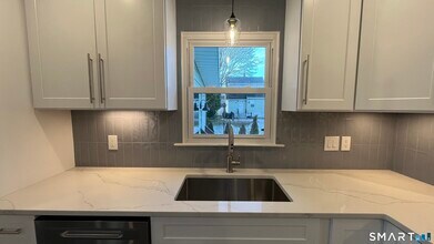 34 Keith St in Stamford, CT - Building Photo - Building Photo