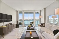 520 West Ave, Unit 1103 in Miami Beach, FL - Building Photo - Building Photo