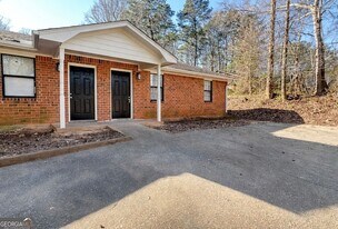271 E Wright St, Unit 29 in Winder, GA - Building Photo
