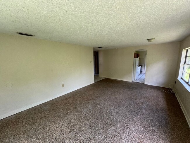 38329 Ferguson Ave in Dade City, FL - Building Photo - Building Photo