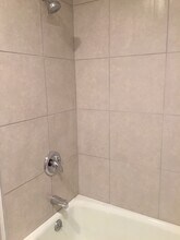 16588 Vine St, Unit #B in Hesperia, CA - Building Photo - Building Photo