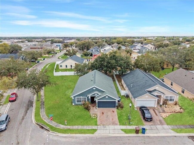 519 Winthrop Pl in Haines City, FL - Building Photo - Building Photo