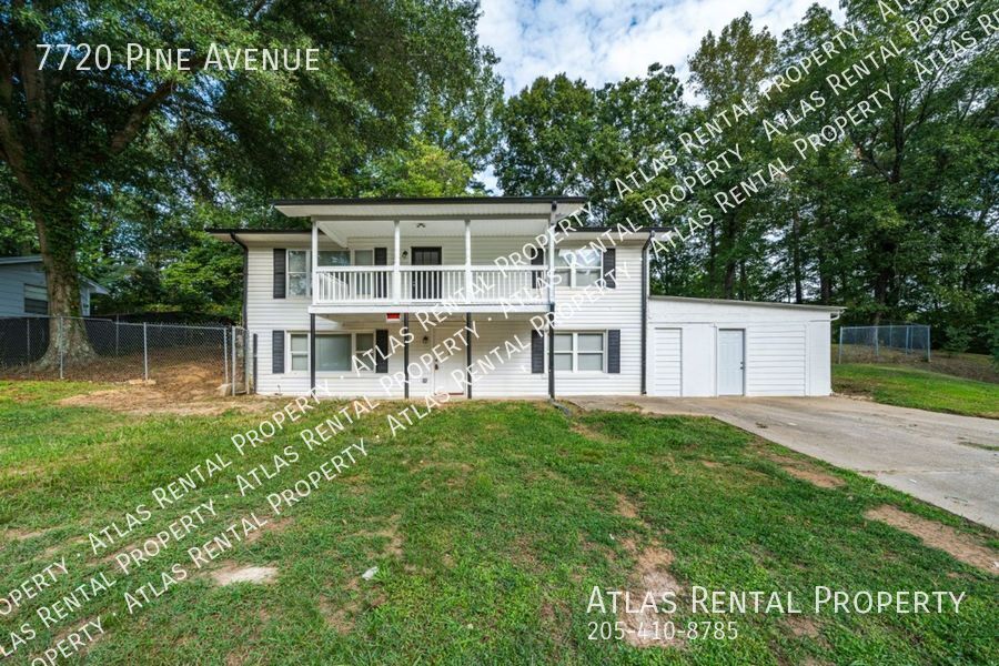 7720 Pine Ave in Leeds, AL - Building Photo