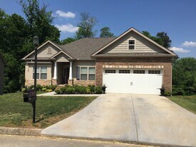 1224 Maples Glen Ln in Knoxville, TN - Building Photo