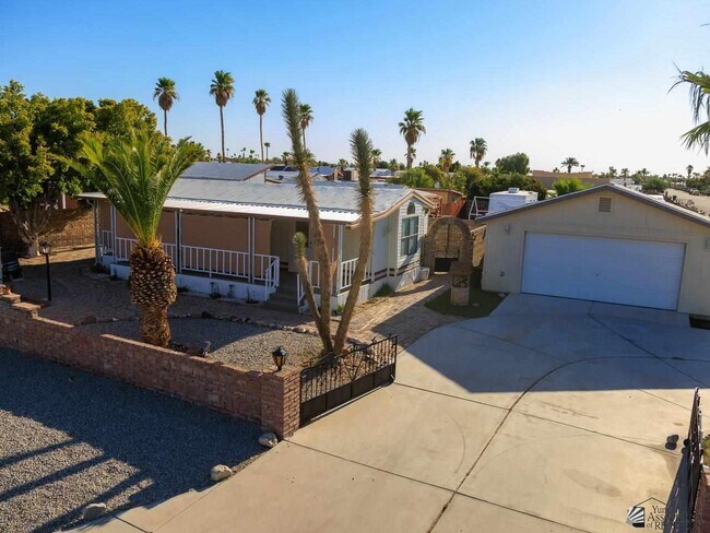 property at 13509 E 49th Dr