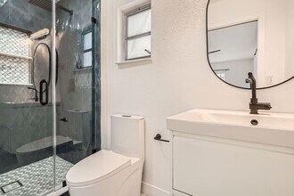 4608 S Shamrock Rd in Tampa, FL - Building Photo - Building Photo