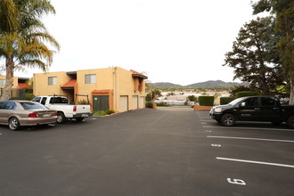 Mira Monte Apartments in Vista, CA - Building Photo - Building Photo