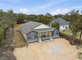 1197 Chisolm Trail, Unit A in Spring Branch, TX - Building Photo