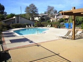 2951 Plaza Miguel in Bonita, CA - Building Photo