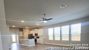 810 Shatterhand Blvd in San Antonio, TX - Building Photo - Building Photo