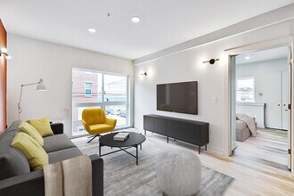 Oxford Flats Luxury Apartments in Philadelphia, PA - Foto de edificio - Building Photo