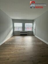 8020 W Becher St in West Allis, WI - Building Photo - Building Photo