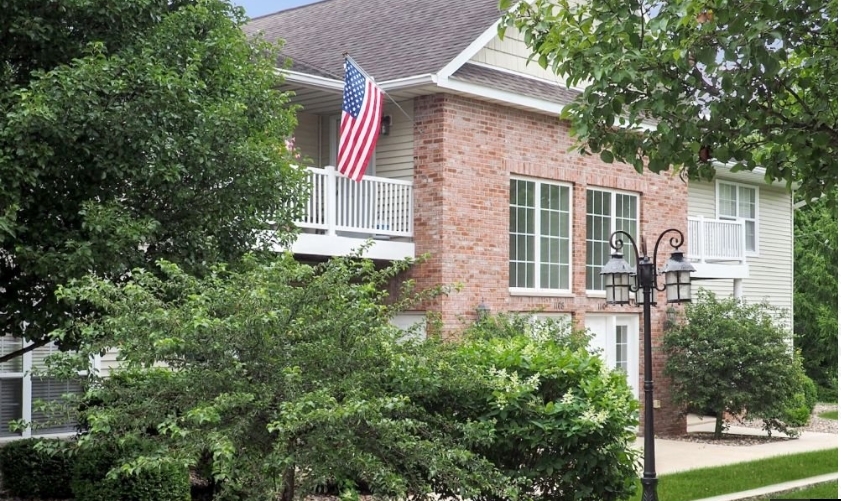 Cedar Creek Apartments in Washington, IL - Foto de edificio