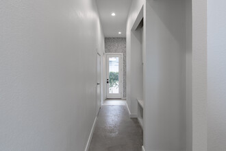 707 Townhomes in Dallas, TX - Building Photo - Interior Photo