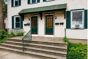 424 Lippincott Ave in Riverton, NJ - Building Photo