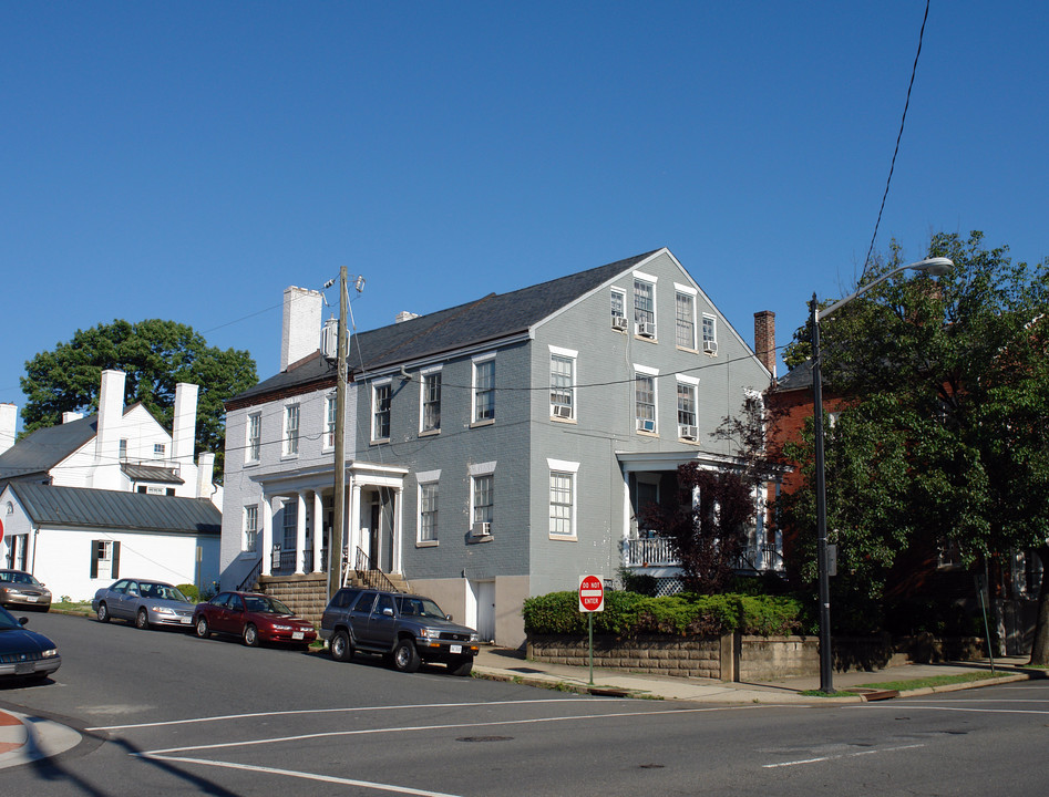 301-303 Hanover St in Fredericksburg, VA - Building Photo