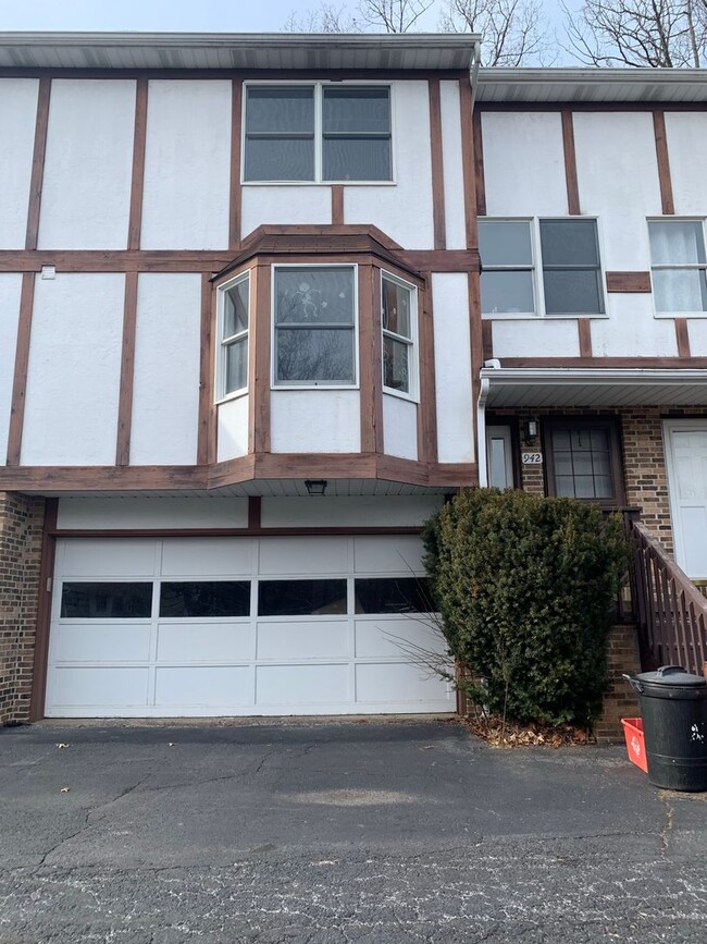 property at 942 Galen Dr