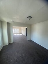 1054 E 10th St in Erie, PA - Building Photo - Building Photo