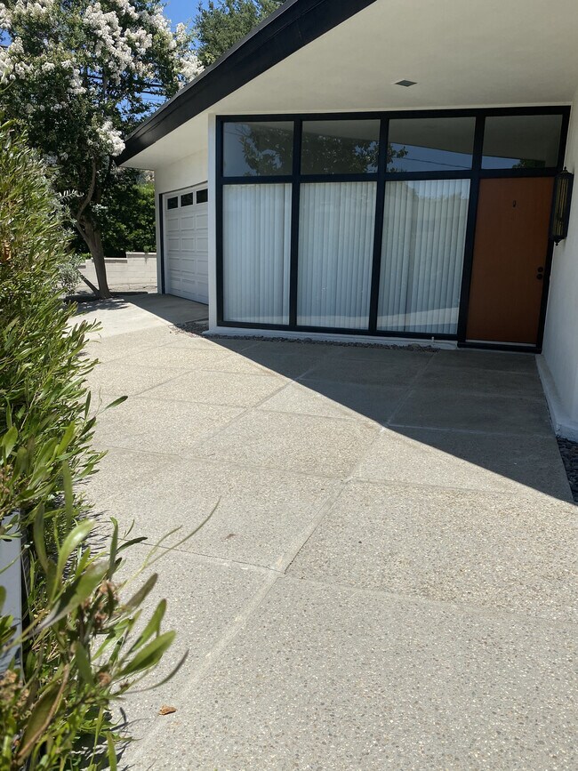 108 McKinley Pl Rentals in Monrovia, CA