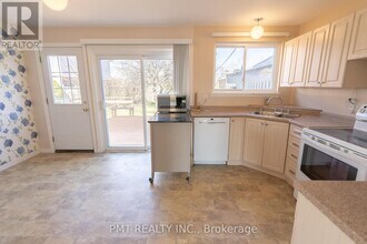 728 Krosno Blvd in Pickering, ON - Building Photo - Building Photo