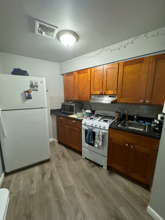 3741 Lancaster Ave in Philadelphia, PA - Building Photo