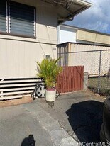 54a Hi?aloa St in Honolulu, HI - Building Photo