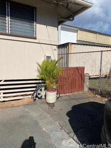 54 Hi?aloa St in Honolulu, HI - Building Photo