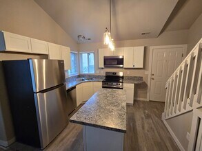1642 Columbine Village Dr in Woodland Park, CO - Building Photo - Building Photo