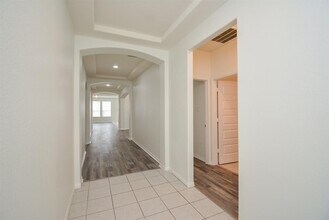 22211 Weller Oaks Dr in Spring, TX - Building Photo - Building Photo