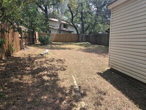 8111 Baywood Dr in Austin, TX - Building Photo - Building Photo