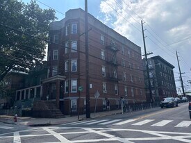 445 Ogden Ave. in Jersey City, NJ - Building Photo