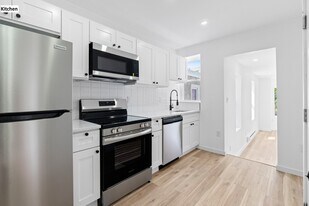 2219 W Oxford St in Philadelphia, PA - Building Photo