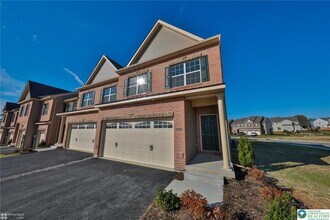 1402 Caspian St in Allentown, PA - Building Photo - Building Photo