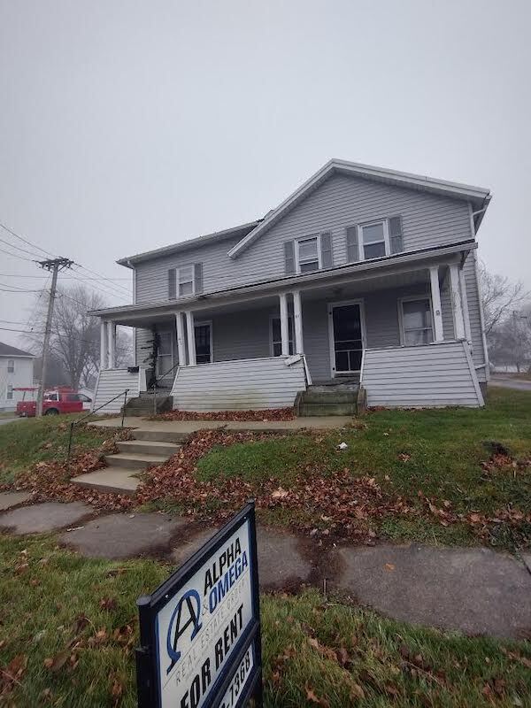 94 E Main St Apartments and Nearby Shelby Apartments For Rent Shelby, OH