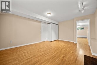 2637 Panorama Dr in Coquitlam, BC - Building Photo - Building Photo