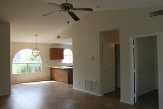 1017 W Redondo Dr in Gilbert, AZ - Building Photo - Building Photo