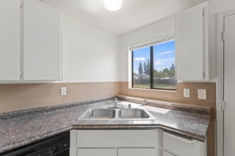 2902 N Stone St in Spokane, WA - Building Photo - Building Photo