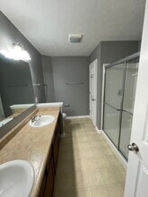7935 Bombay Ln in Indianapolis, IN - Building Photo - Building Photo