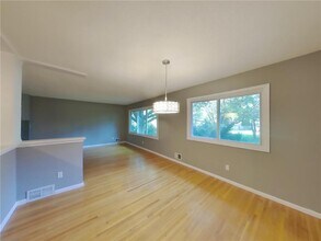 3820 Union Terrace Ln N in Minneapolis, MN - Building Photo - Building Photo