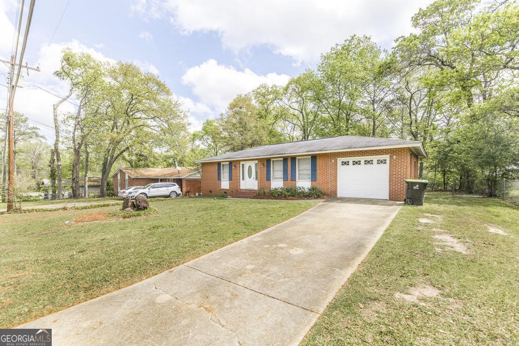 104 Oakdale Dr in Warner Robins, GA - Building Photo