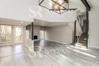 1513 Hillhaven Dr in Marietta, GA - Foto de edificio - Building Photo