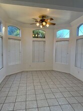 8706 Hoodsport Ave in Bakersfield, CA - Building Photo - Building Photo